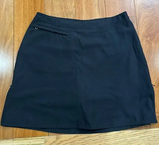 Patagonia  Women's black Skort size 6