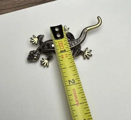 Lia Sophia Rhinestone Lizard Reptile Brooch Pin Gold Tone