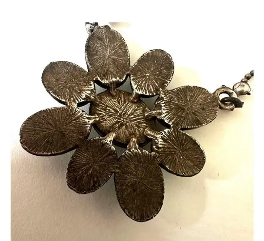 Sterling silver howlite and amber flower pendant necklace Blue