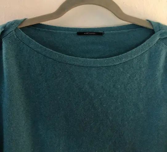 Elie Tahari Sweater *See Measurements*