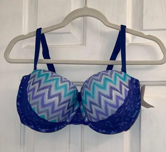 Fruit of the Loom COPY - Size 38d bright blue chevron convertible bra