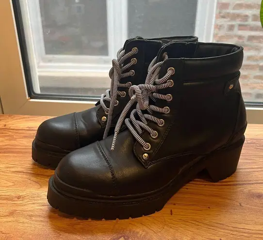 Catherine Malandrino Punk Goth Black High Platform Heel Boots with Striped Laces and Zipper on Side