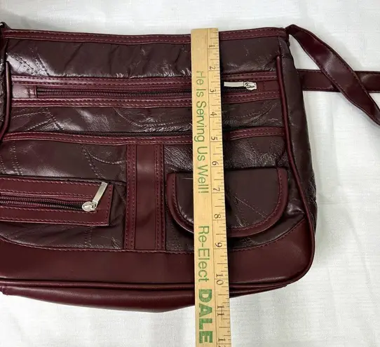 Source Unknown Purse with Lots of Pockets Dark‎ Maroon Medium Size