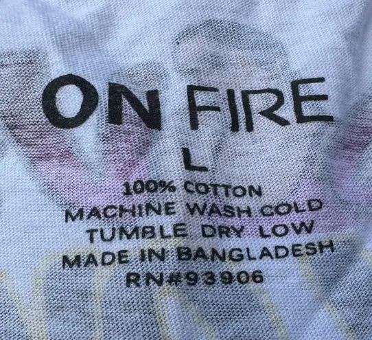 On Fire Melanin love tee! / M / Excellent condition