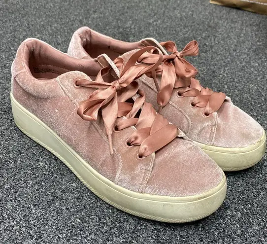 Mossimo Supply Co Y2k mossimo chunky velour velvet fashion sneakers pink rose 9