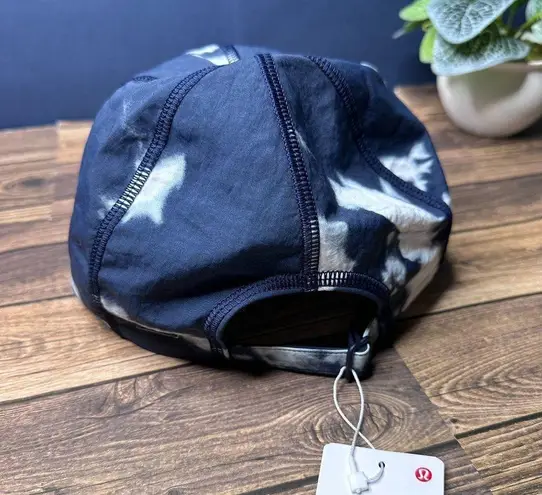 Lululemon Baller Hat Soft Adjustable NWT One Size (Indigo Ice Print Blue Multi)