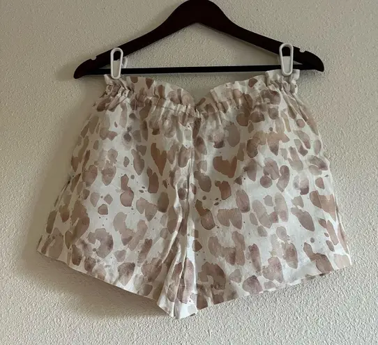 Bella Dahl NWT Ruffle Waist Short in Mojave Spots Print Size Small