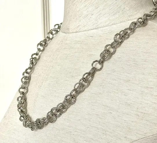 Silver tone chain link necklace
