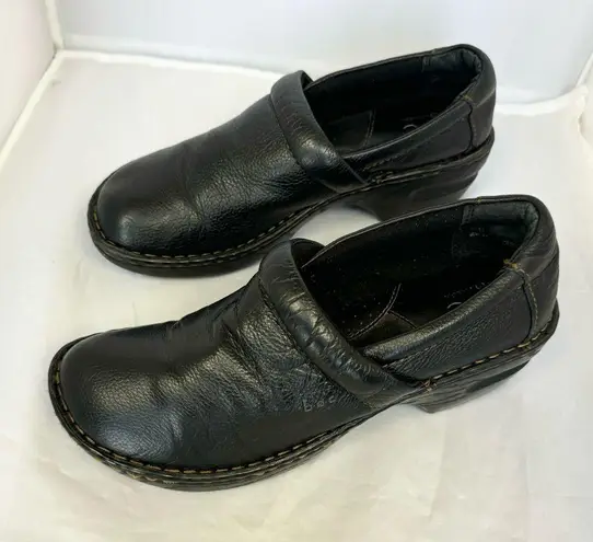 Born BOC Black Leather Slides Mules Womens Nurse Casual Shoes BC3632 Sz 8.5