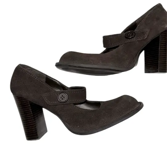 Xhilaration vintage Women's Brown Mary Jane heeled Shoes size 9