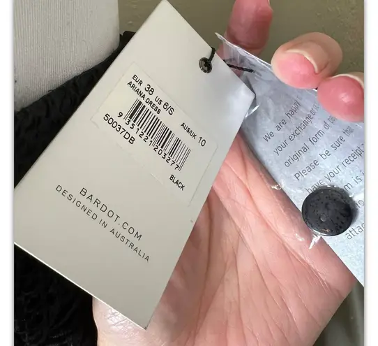 Bardot NWT Ariana Dress 6 Black Eyelet Fit & Flare High Low V-Neck Lace Casual