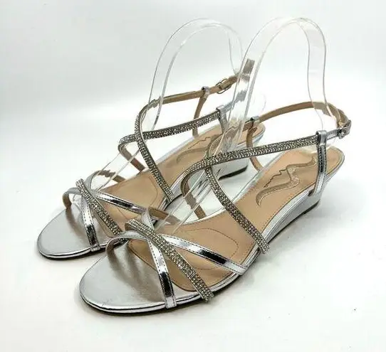 Nina NWOT  Franya Silver Metallic Wedge Sandals Women's 8.5 US