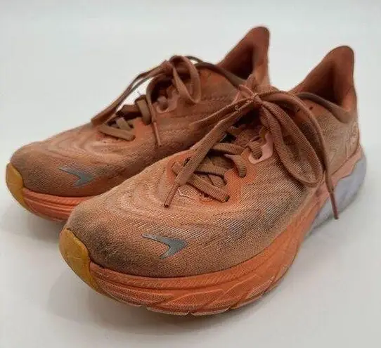 Hoka One One Arahi 6 Running Sneakers Womens Size 6B Pink/Orange 1123195-SBSCR