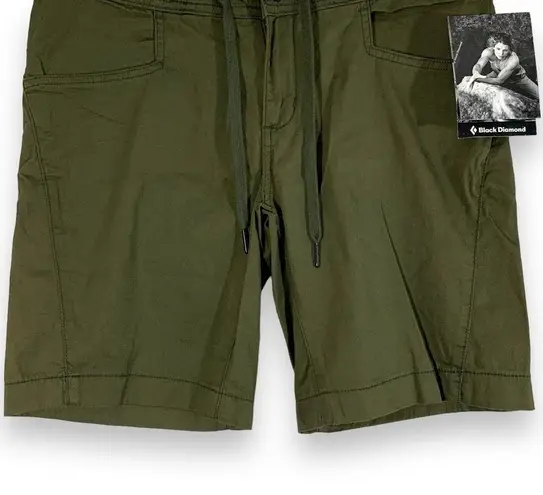 Black Diamond NWT  Credo Sergeant Dark Green Shorts