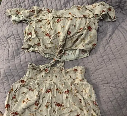 American Eagle  Floral Set 