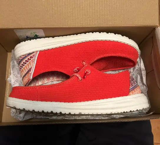 Hey Dude Wendy Aztec Red