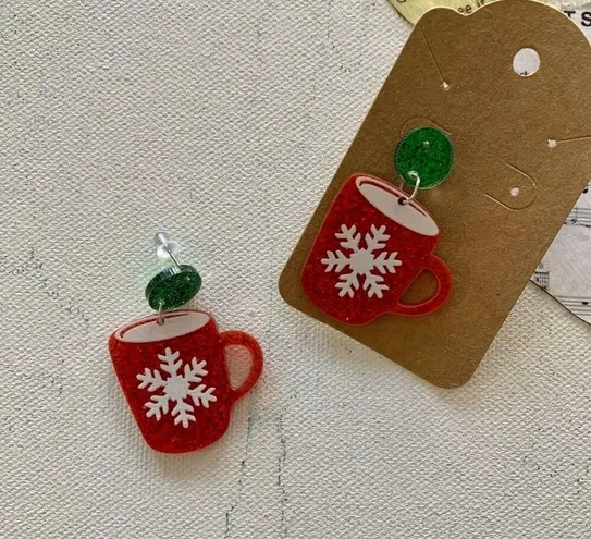 Boutique | Glittering Green and Red Snowflake Mug Dangling Christmas Earrings