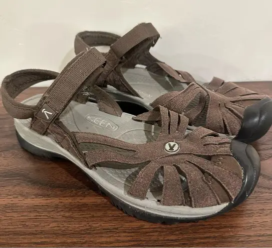 Keen Women’s ‘Rose’ Closed Toe Waterproof Casual Rugged Adventure Sandals Size 9