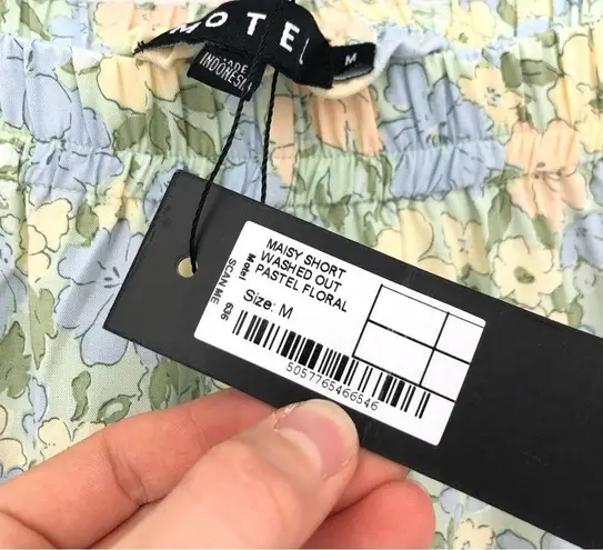 Motel NWT Maisey Short Washed Out Pastel Floral M