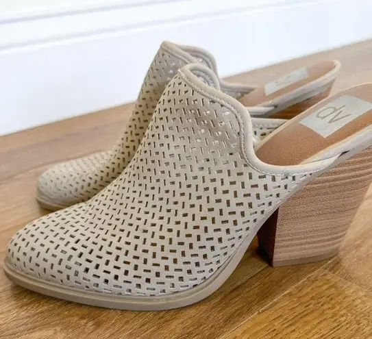 Dolce Vita Kenli Mule Stacked Heel Bootie Perforated leather slip on Size 8 Tan