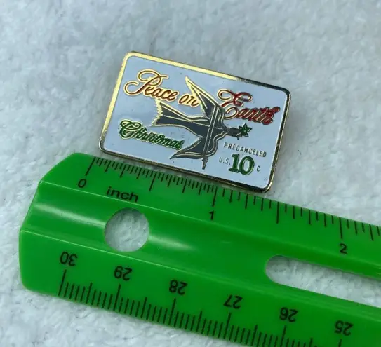 Peace On Earth Christmas 10 cent Postage Stamp Tie Tack Pin Brooch The March Co.