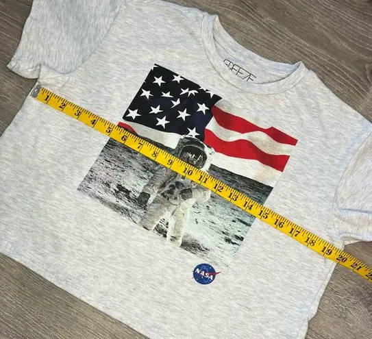 Freeze NASA American Flag Crop Top Boxy Tee size L Gray Size L