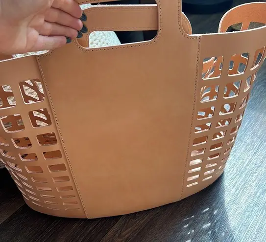 Demijohn cutout leather tote