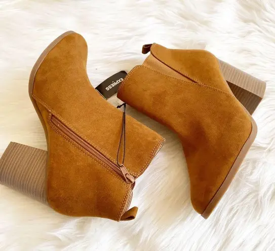 EXPRESS NEW  Suede Block Heel Ankle Boot Brown 10