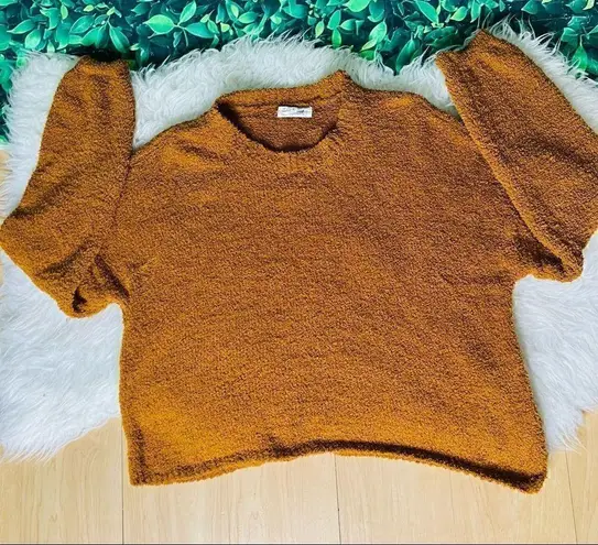 Cozy, warm, comfortable, mustard color long sleeve winter / fall sweater M Size M