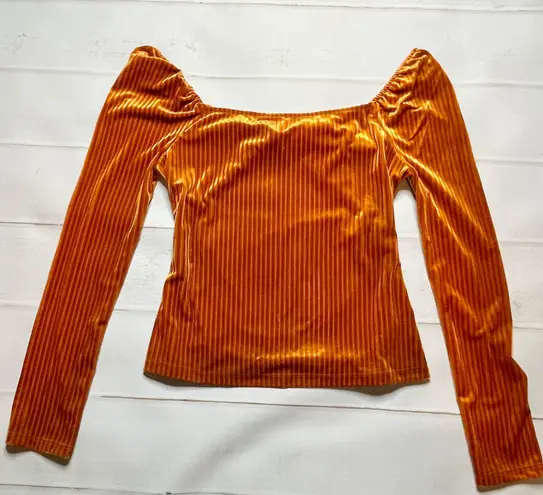 All in Favor NWT - - Women’s Burnt Orange Blouse - Size Large.
