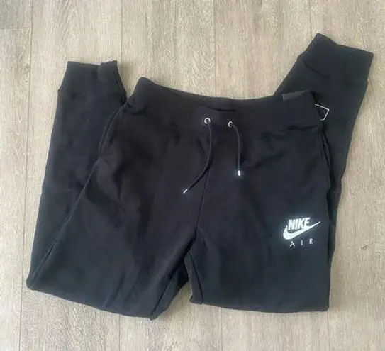 Nike NWT  Air Black Jogger Sweatpant Size Medium