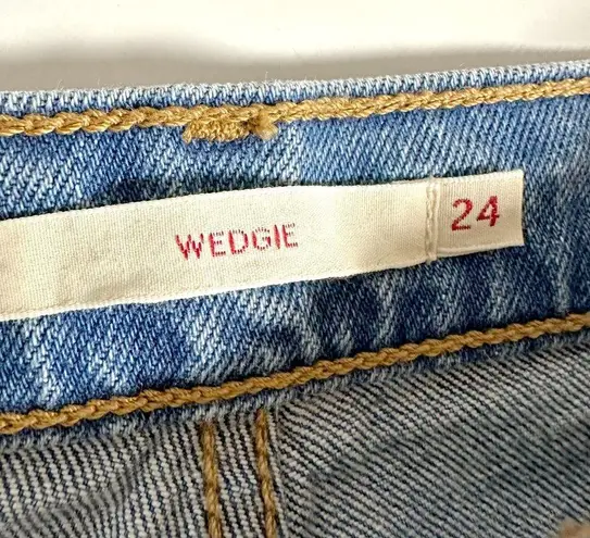 Levi's  Wedgie Straight Jean