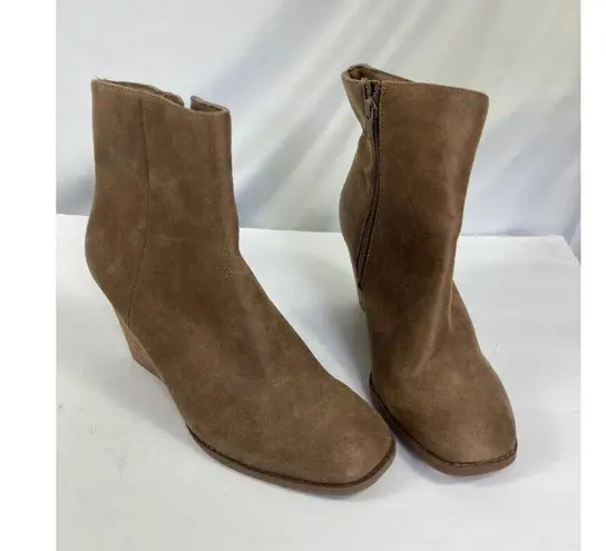 DV Dolce Vita Rupart Bootie 9 Brown