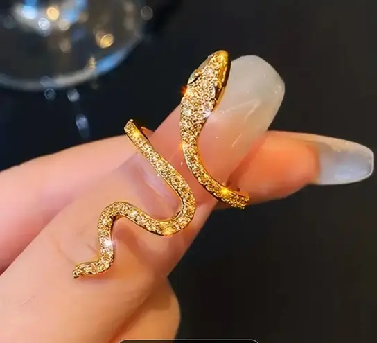 Glamorous Golden Snake Adjustable Wrap Ring Gold