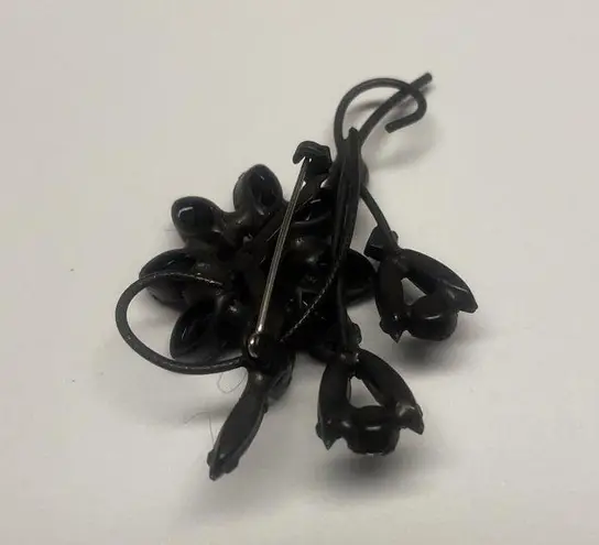 Prong Set Black Rhinestone Costume Brooch Pin Flower Spring