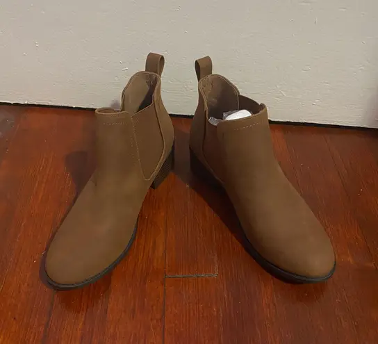 City Classified Brown Ankle Boots