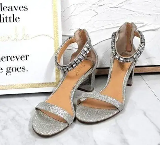 Badgley Mischka Jewel Silver sparkle sandal heels 8.5 Bracelet Ankle Strap