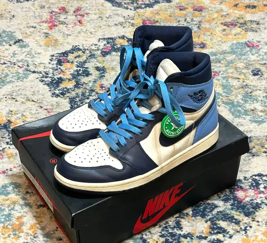 Nike Jordan 1 Retro High Obsidian UNC