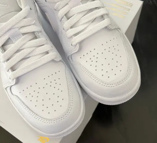 Nike New  Air Jordan 1 Low Triple White