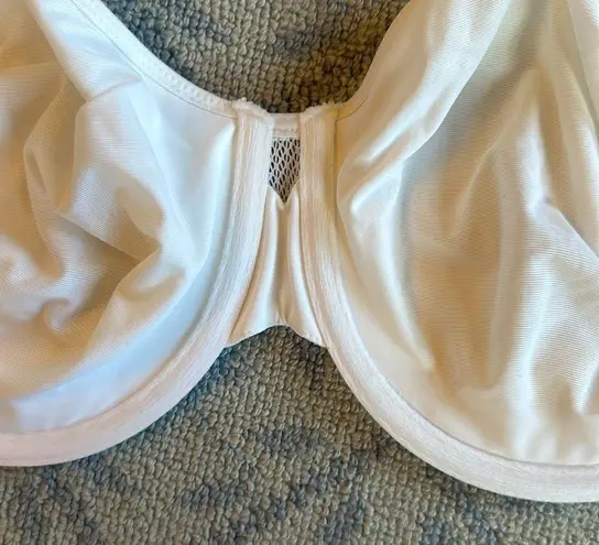 Natori  nwt 40D bra white new excellent support adjustable size 40 D new!!