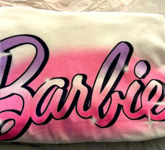 Barbie Airbrushed Logo Cropped Varsity Graphic Tee. White Size XL