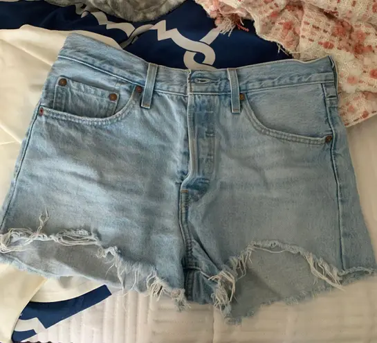 Levi 501 Light Wash Jean Shorts Size 4