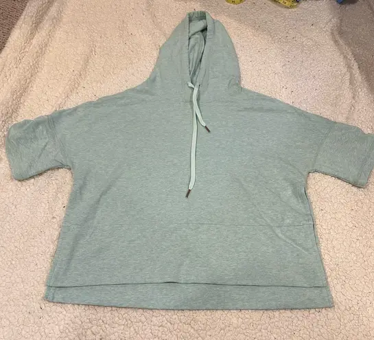 calia by carrie underwood short sleeve hoodie sweatshirt Size undefined