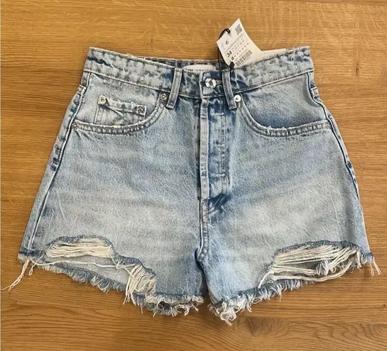 ZARA NWT  distressed ripped High waist denim jean mini shorts - raw him