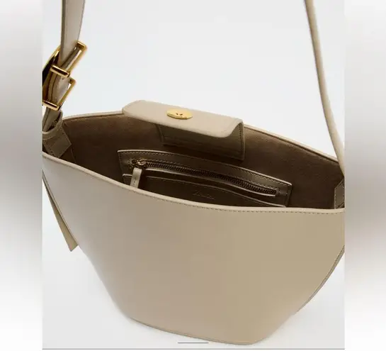 ZARA NWT beige cream bucket handbag purse — faux leather
