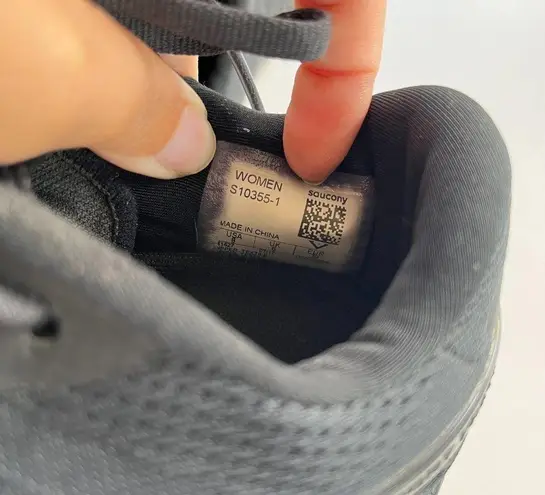 Saucony Freedom ISO EverRun Black Running Women's Shoes Size 8 S10355-1 Athletic