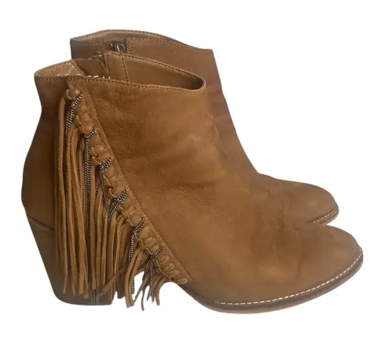 Dolce Vita Size 9.5 Juneau Ankle Boots Fringe Chain Neutral Brown Shoes Suede
