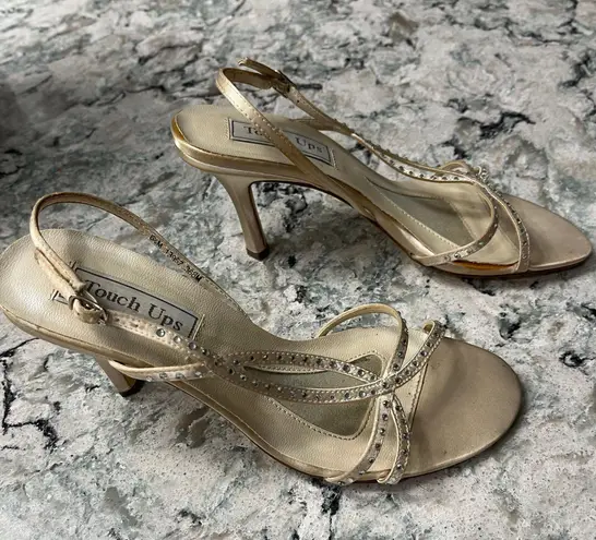 Touch Ups Size 6 1/2 Beige Strappy Sandal W/ Bling