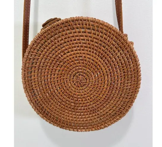 Handcrafted in Vietnam Boho Rattan Wicker and Leather 8" Crossbody Round Bag NWT Brown
