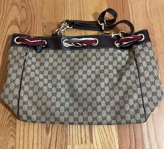 Gucci  Handbag!